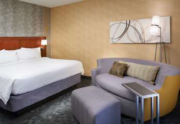 Hotel Courtyard By Marriott Detroit Livonia