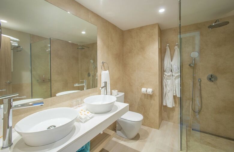 Aparthotel Viva Cala Mesquida Resort & Spa
