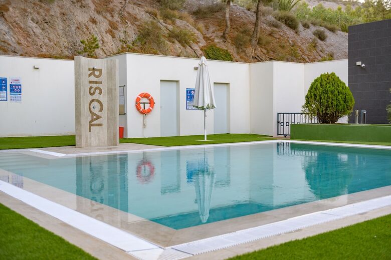 Hotel Sercotel Riscal