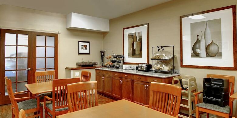 Hotel Phoenix Inn Suites Eugene