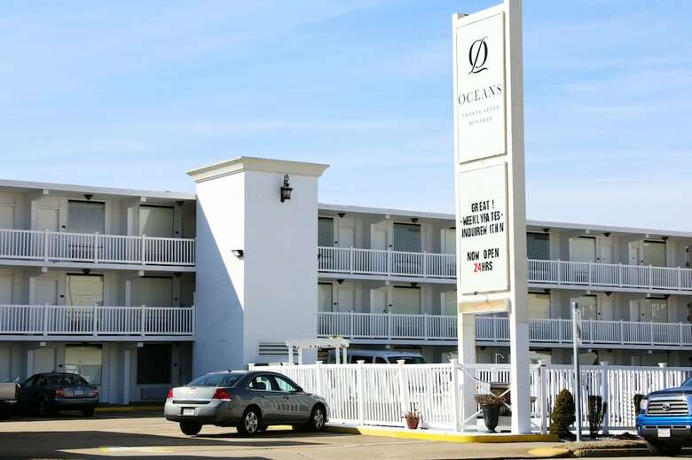 Hotel Oceans 2700