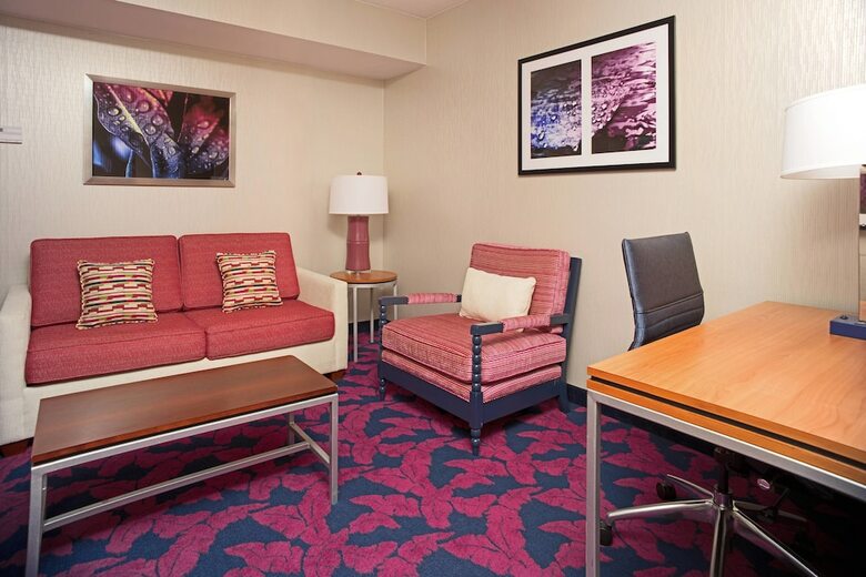 Hotel Springhill Suites By Marriott Virginia Beach Oceanfront