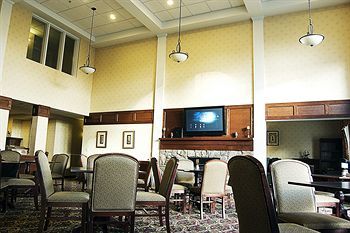 Holiday Inn Express Hotel & Suites White River Junction
