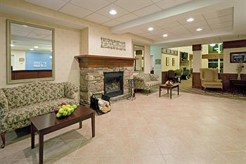 Holiday Inn Express Hotel & Suites White River Junction