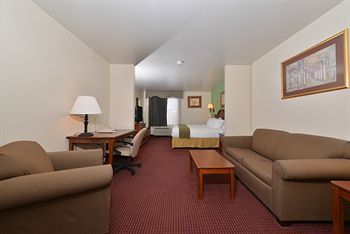 Holiday Inn Express Hotel & Suites Brownwood