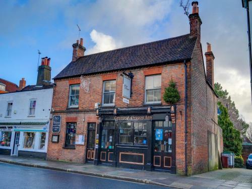 Hostal George And Dragon Inn