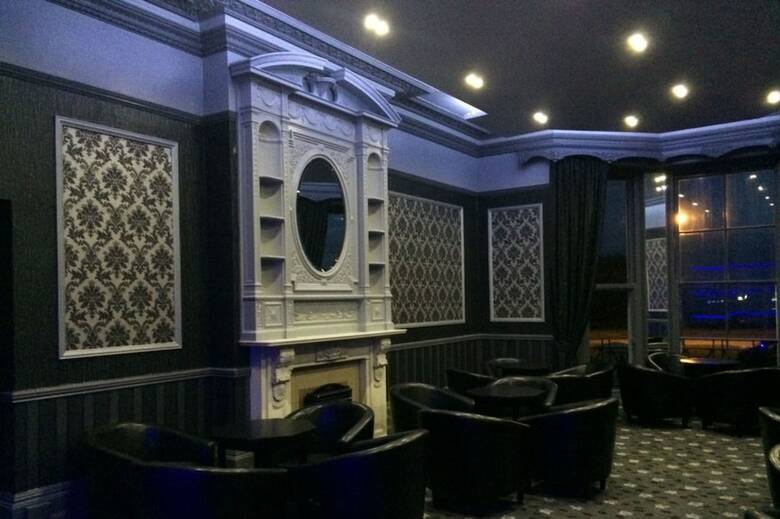 The Carlton Hotel