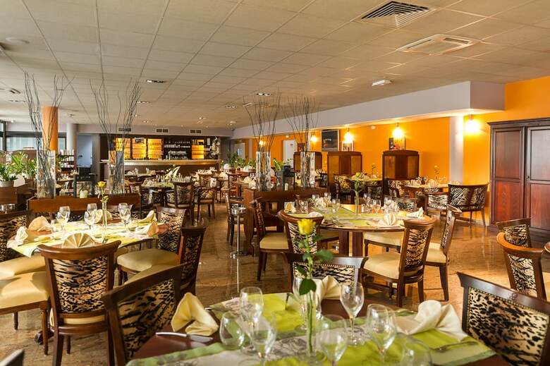 Hotel H�tel Marso
