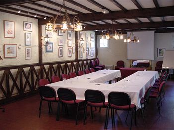 Hotel H�tel Les Pyr�n�es
