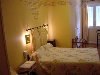 Hotel H�tel Les Pyr�n�es