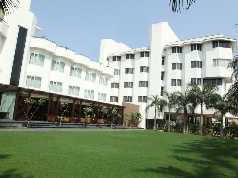 Hotel Express Residency