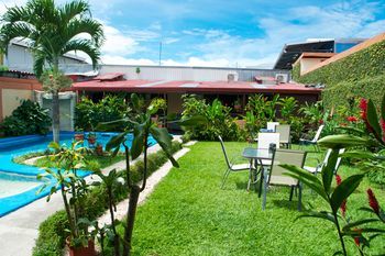 Hotel Berlor Airport Inn