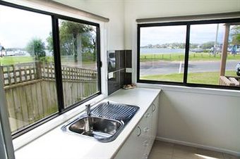 Cabana Angler's Rest Waterfront Accommodation