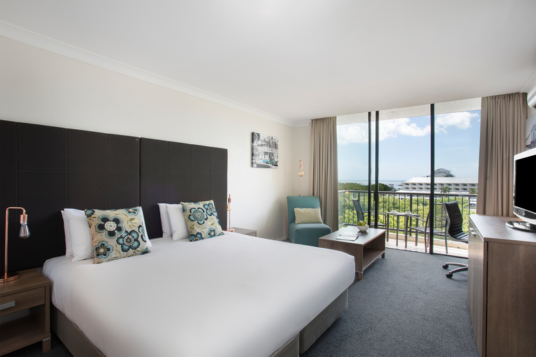 Hotel Mantra Esplanade