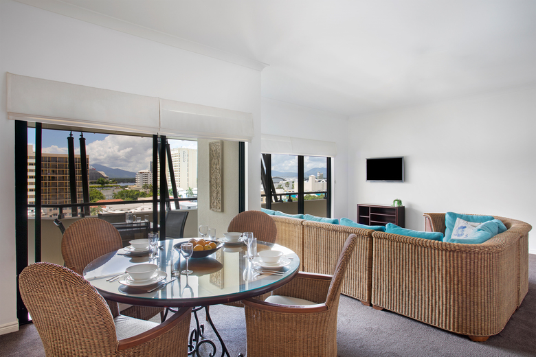 Hotel Mantra Esplanade
