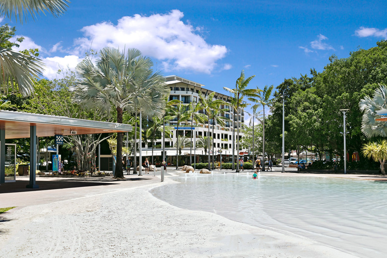 Hotel Mantra Esplanade