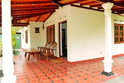 Villa Thotiya