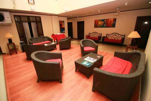 Yoho Colombo City Hotels