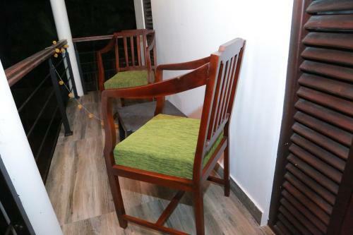 Posada Midigama Holiday Inn