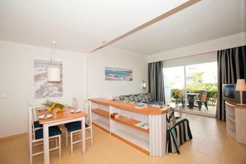 Aparthotel Isla De Cabrera