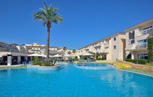 Aparthotel Isla De Cabrera