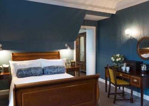 Hotel Burley Manor