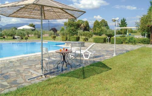 Holiday Home Kamena Vourla With A Fireplace 03