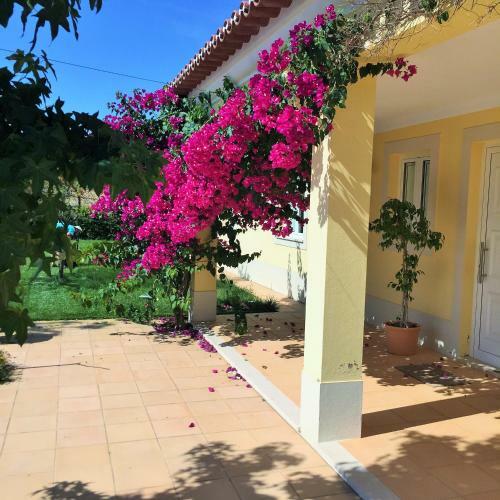 P�r-do-sol Villa