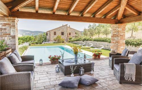 Holiday Home Castello Di Petroro 07