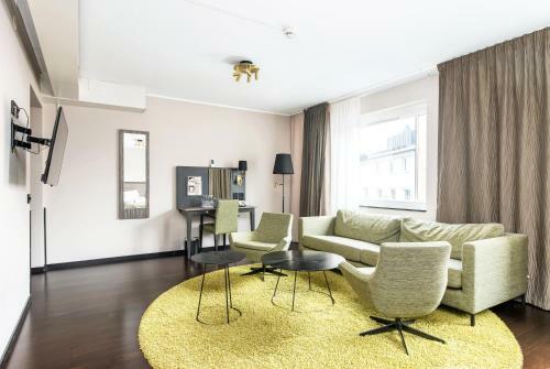 Best Western Plus Priceless Hotel