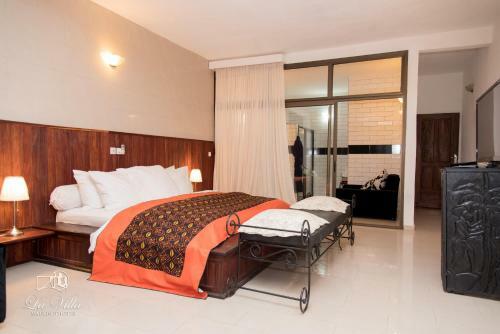 Hostal La Villa Des F�es