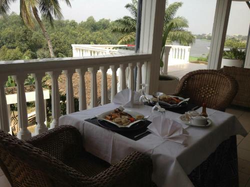 Hostal La Villa Des F�es
