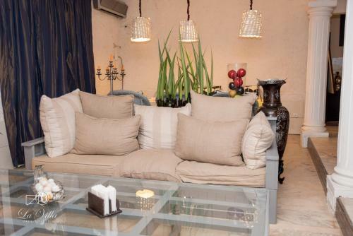 Hostal La Villa Des F�es