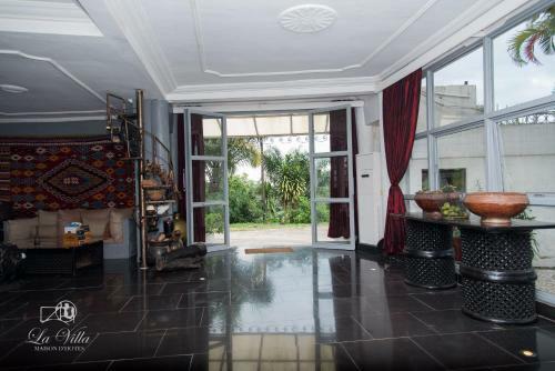 Hostal La Villa Des F�es