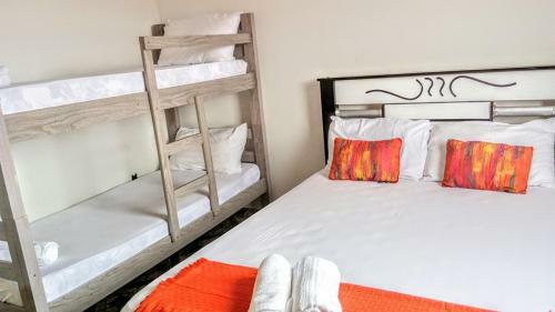 Hostal Pousada Sandramar