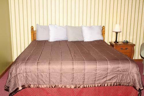 Blue Spruce Motel
