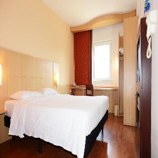 Hotel Ibis Lian Yang