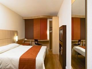 Hotel Ibis Lian Yang