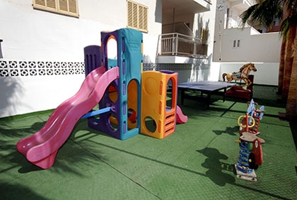 Sur Beach Hotel