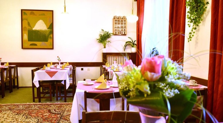 Hotel Ostas