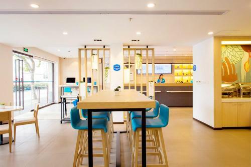 Hotel Hanting Express Chongqing Rongchang Pedestrain