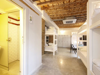 Lemonrock Hostel