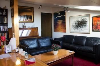 Adam Hotel