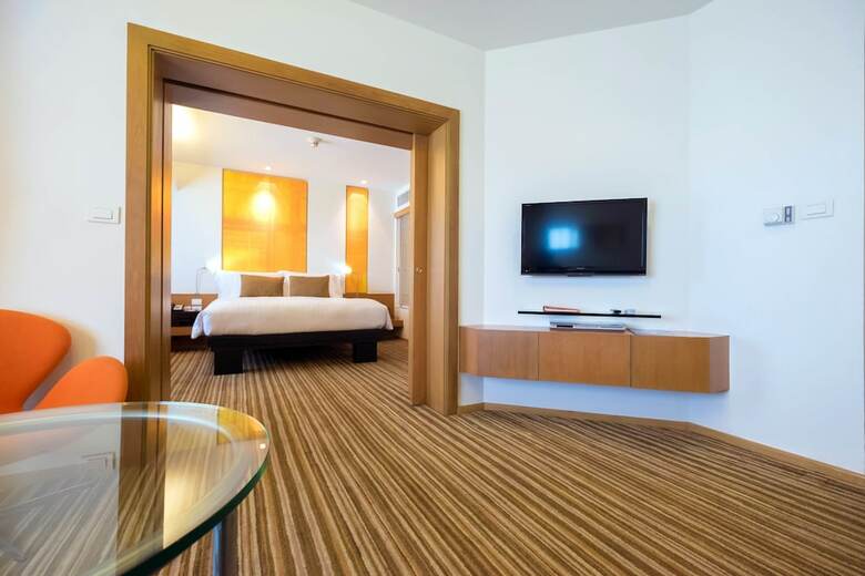Hotel Dusitd2 Chiang Mai