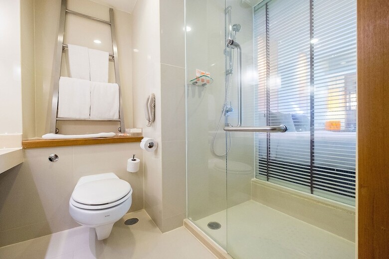Hotel Dusitd2 Chiang Mai