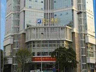 Hotel Skyline Plaza