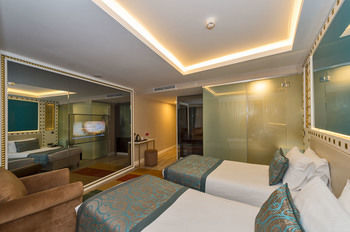 Great Fortune Hotel & Spa