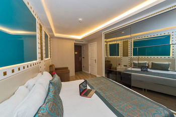 Great Fortune Hotel & Spa