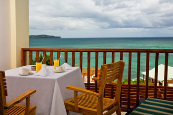 Hotel Calabash Cove Resort And Spa
