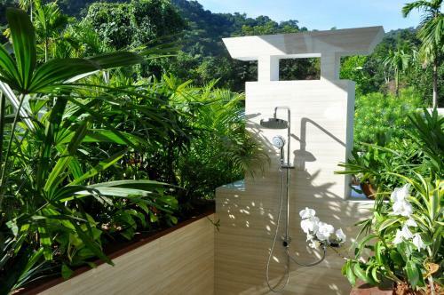 Cominsia Lodge